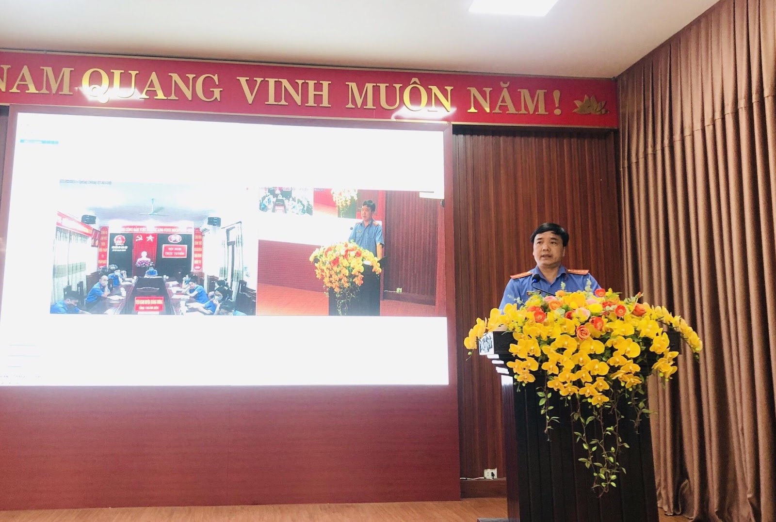 Đồng chí Vũ Xuân Thoan, Phó Viện trưởng VKSND tỉnh phát biểu