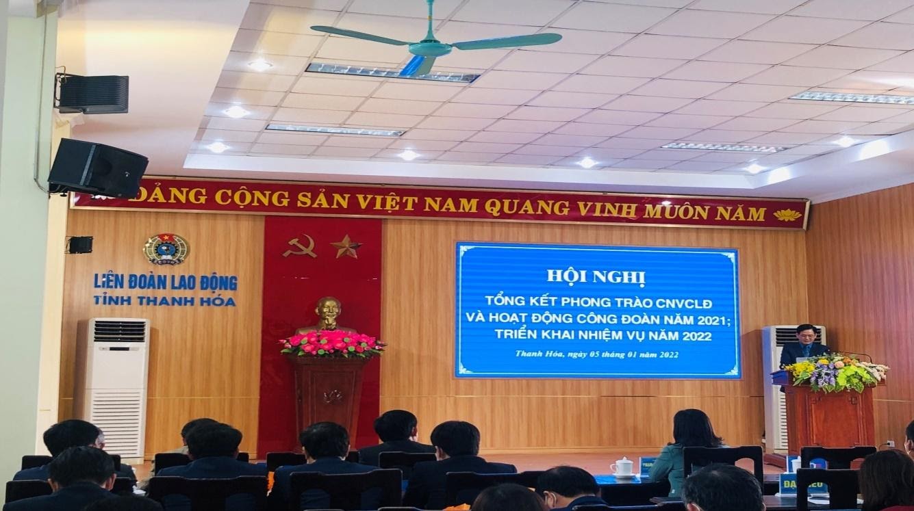 Chủ tịch Công đoàn VKSND huyện Thọ Xuân dự Hội nghị tổng kết phong trào CNVC và hoạt động công đoàn năm 2021,triển khai nhiệm vụ năm 2022 tại Liên đoàn lao động tỉnh Thanh Hóa.