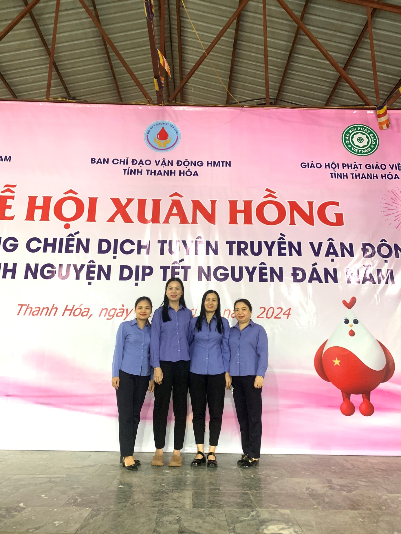 Đoàn viên Công đoàn VKSND tỉnh tại Lễ hội Xuân hồng năm 2024