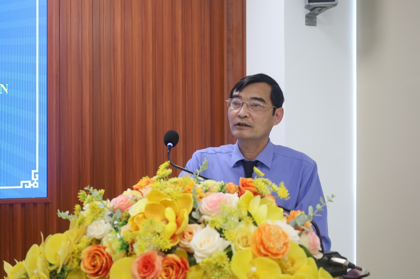 Đồng chí Nguyễn Đức Thanh, Ủy viên Ban cán sự đảng, Phó Viện trưởng VKSND tỉnh  phát biểu chỉ đạo tại buổi sinh hoạt