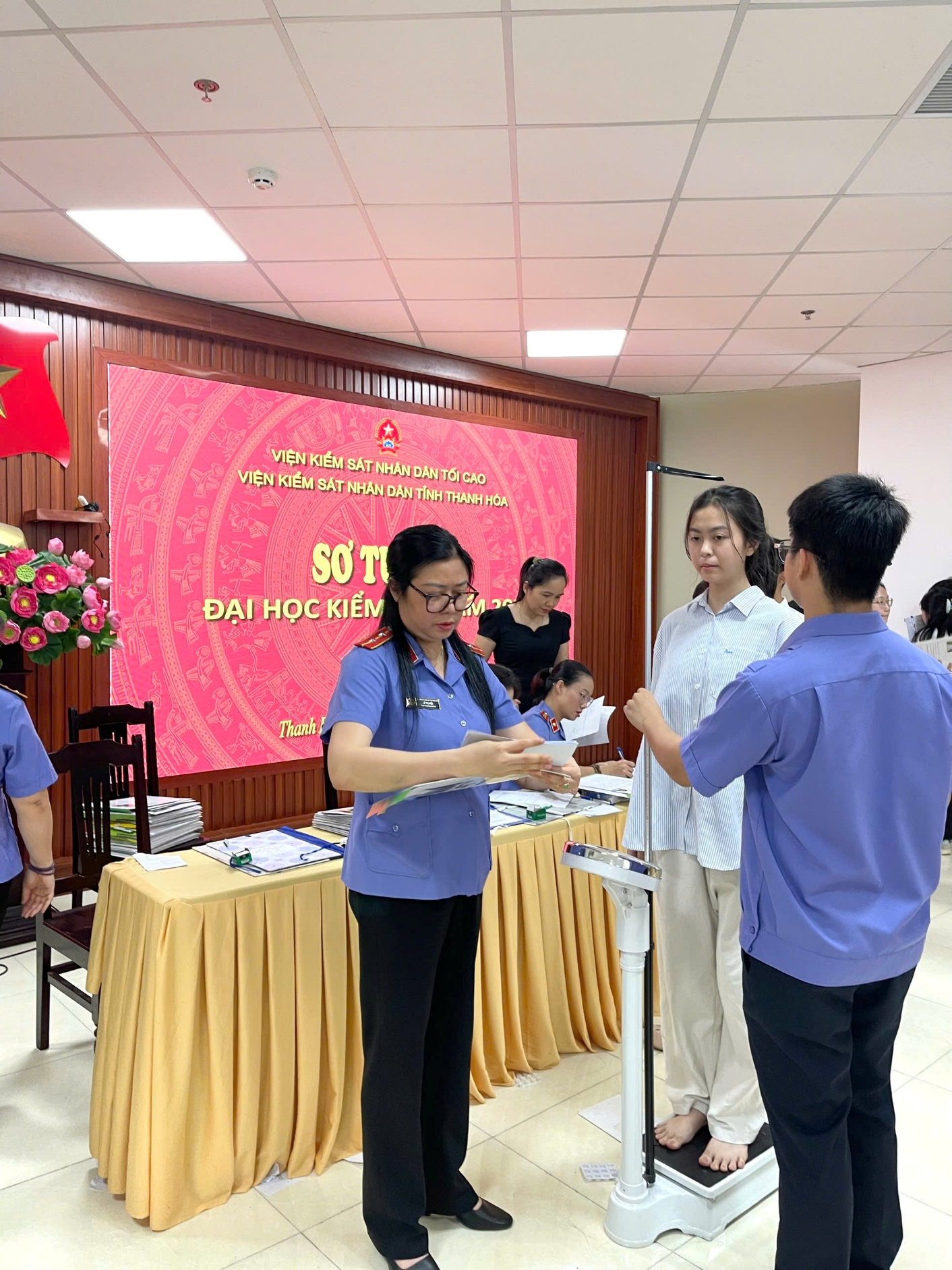 Ảnh: Ban Sơ tuyển tiến hành thẩm tra