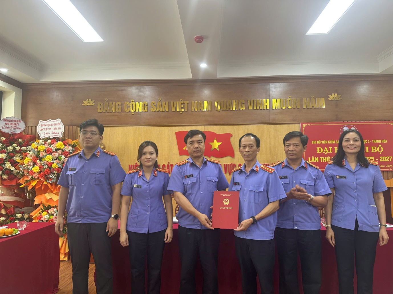 Chi ủy Chi bộ VKSND khu vực 3 - Thanh Hóa ra mắt Đại hội
