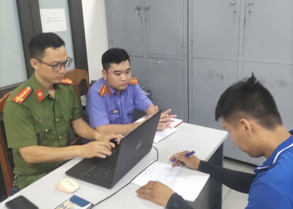 Hình ảnh: Kiểm sát viên tham gia ghi lời khai