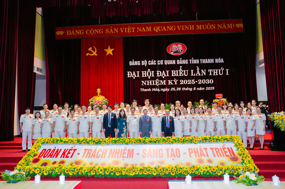 Ảnh: Đoàn đại biểu Đảng bộ VKSND tỉnh Thanh Hóa tham dự Đại hội đại biểu Đảng bộ các cơ quan Đảng tỉnh Thanh Hóa lần thứ I, nhiệm kỳ 2025-2030