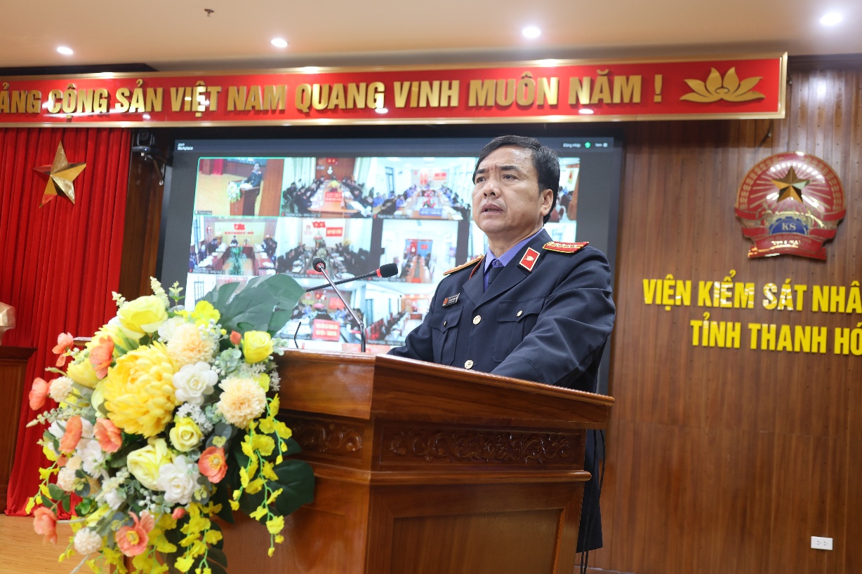 Ảnh: Đồng chí Vũ Xuân Thoan, Phó Viện trưởng VKSND tỉnh phát biểu tại Hội nghị