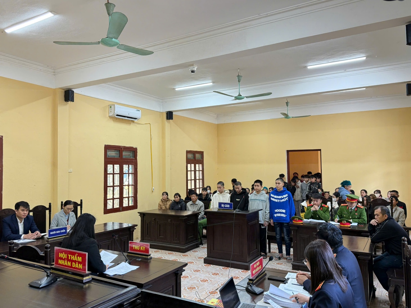 Ảnh: Toàn cảnh phiên toà rút kinh nghiệm