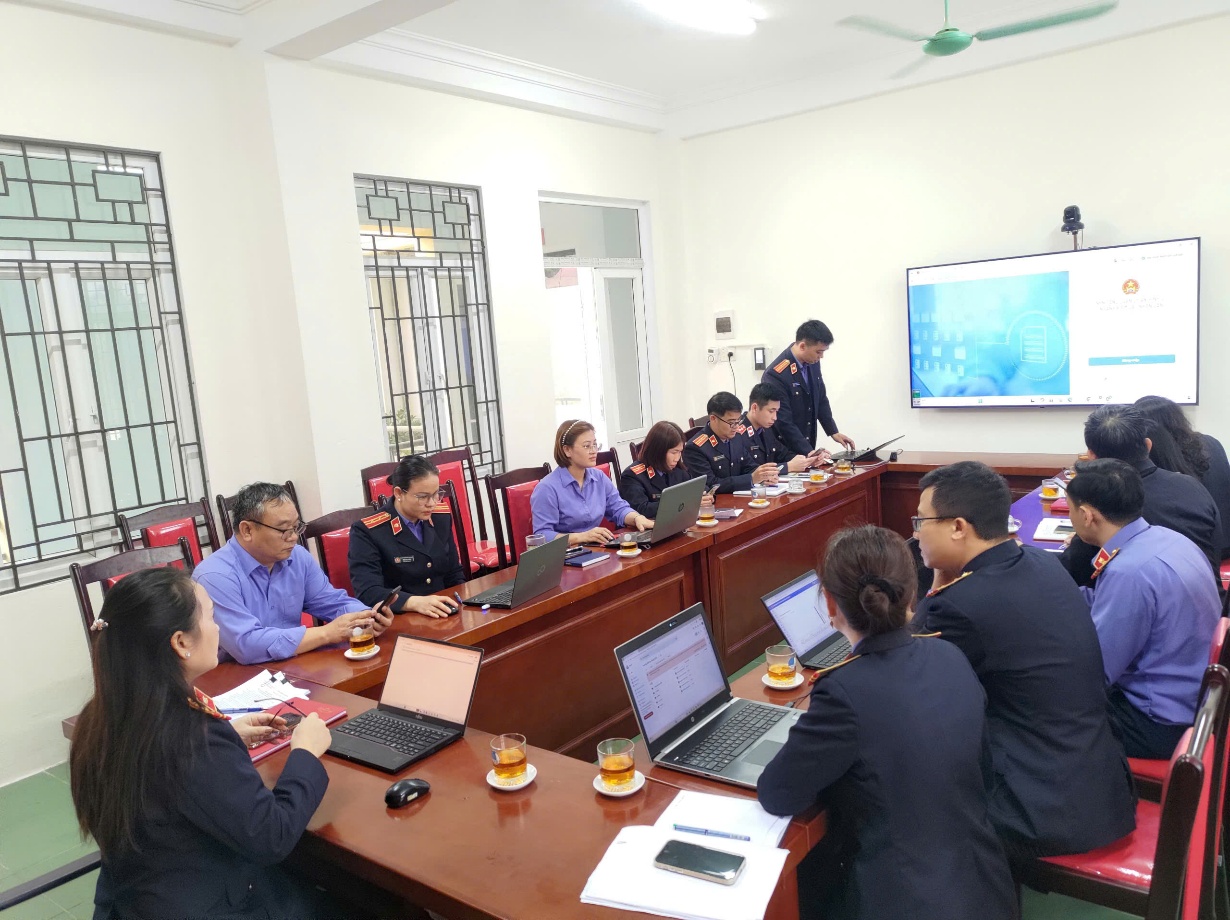 Ảnh: Toàn cảnh buổi tập huấn tại VKSND khu vực 6 - Thanh Hóa