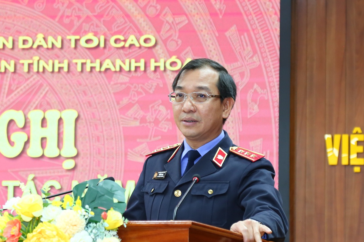 Ảnh: Đồng chí Hồ Đức Anh, Phó Bí thư Thường trực Đảng ủy, Phó Viện trưởng VKSND tối cao phát biểu chỉ đạo Hội nghị