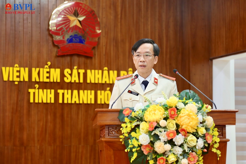 Đồng chí Lê Quang Hải, tân Phó Viện trưởng VKSND tỉnh Thanh Hóa phát biểu nhận nhiệm vụ.