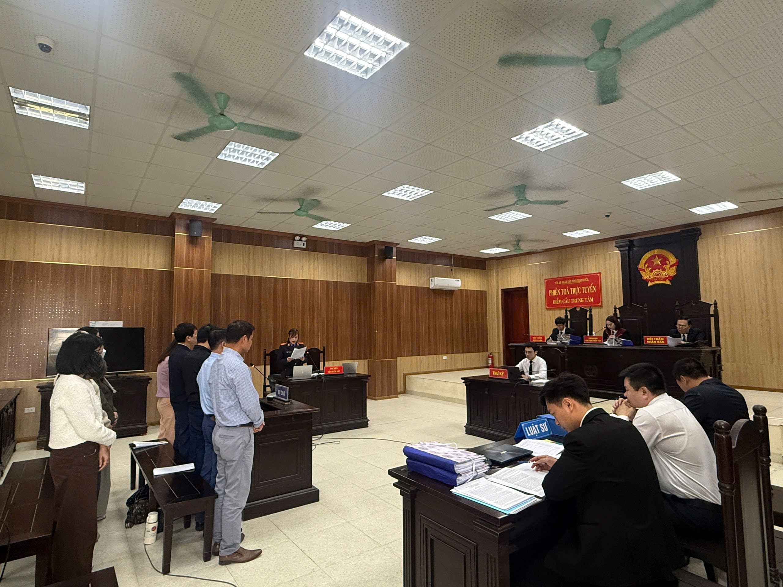 Ảnh: Phiên tòa xét xử sơ thẩm vụ án giải mạo trong công tác