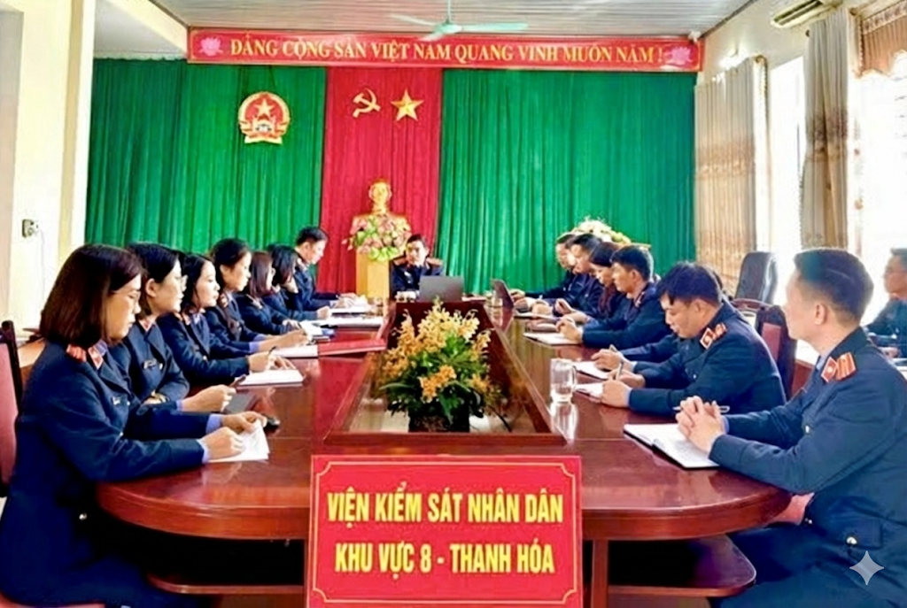 Ảnh: Chi bộ Viện KSND khu vực 8 sinh hoạt định kỳ hàng tháng qua phần mềm sổ tay đảng viên