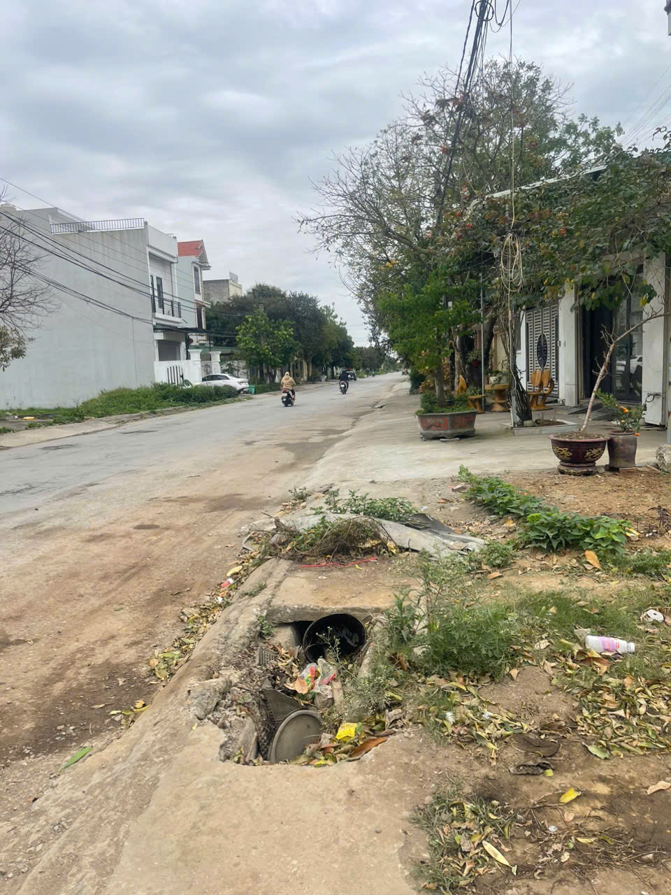 Ảnh: Hiện trường vụ việc tại thời điểm người dân phản ánh