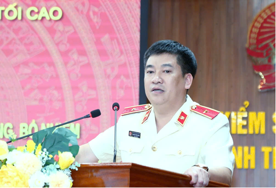 Đồng chí Nguyễn Tiến Dũng, Tân Viện trưởng VKSND tỉnh Thanh Hóa phát biểu nhận nhiệm vụ