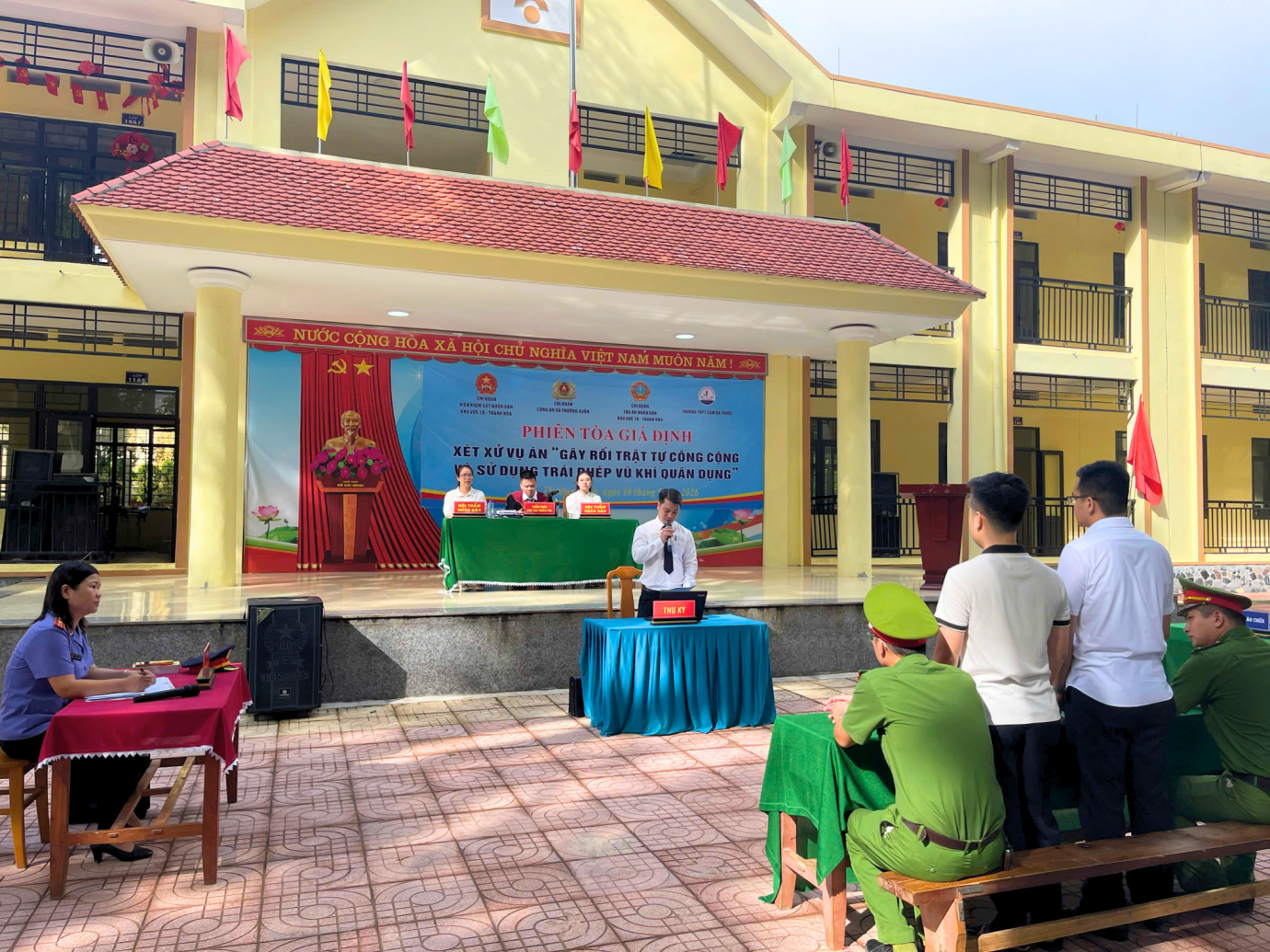 Toàn cảnh Phiên toà giả định