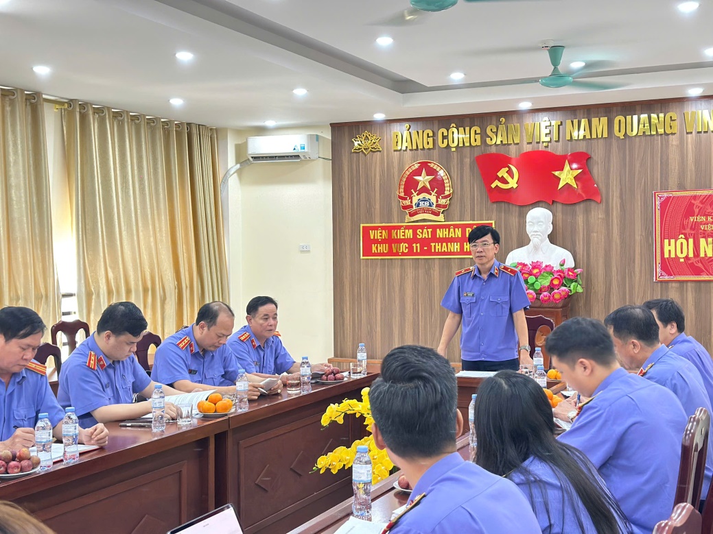 Đồng chí Lê Quang Hải, Uỷ viên Ban thường vụ Đảng uỷ, Phó Viện trưởng VKSND tỉnh Thanh Hoá phát biểu chỉ đạo