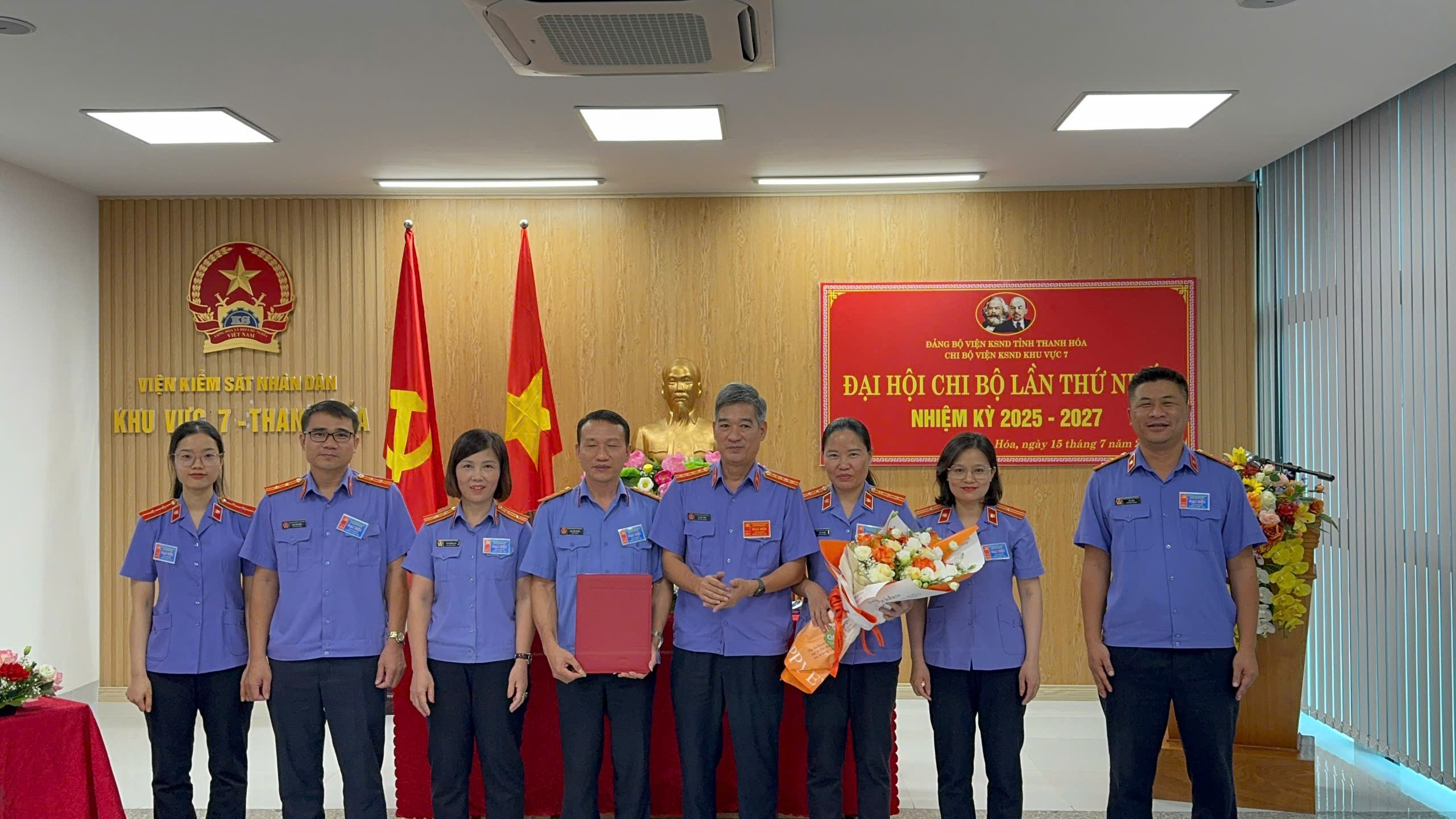 Chi ủy Chi bộ VKSND khu vực 7 - Thanh Hóa ra mắt Đại hội