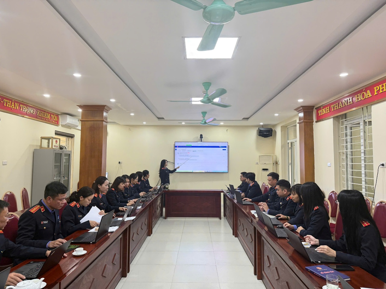 Ảnh: Toàn cảnh buổi tập huấn tại VKSND khu vực 1